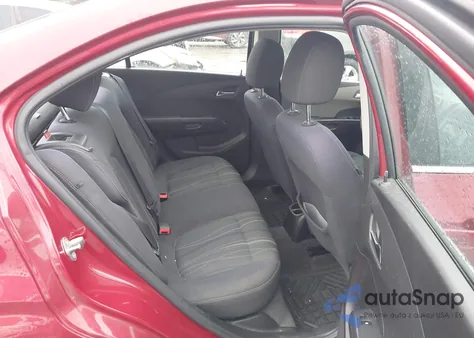 2013 Chevrolet Sonic Lt Manual z USA, uszkodzony, nr VIN 1G1JD5SB8D4153432